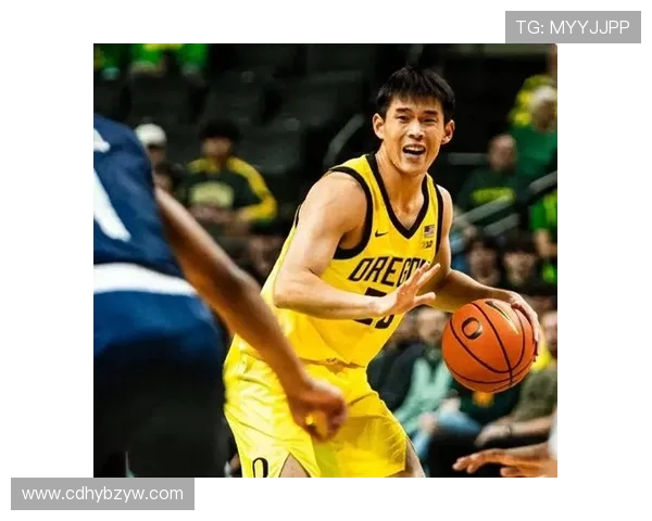 俄勒冈大学现场同曦球迷热情助威林葳标语引发关注