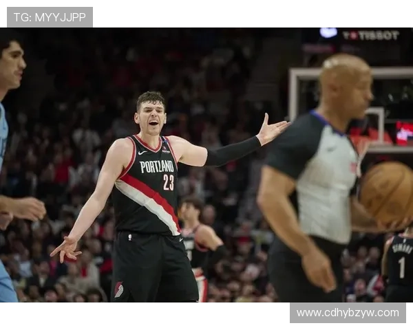 开拓者赛季首胜展现快速强硬流畅的进攻风格全解析